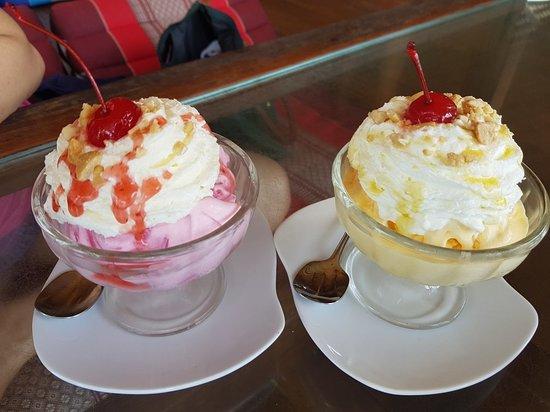 Baan Ploy Samed Restaurant